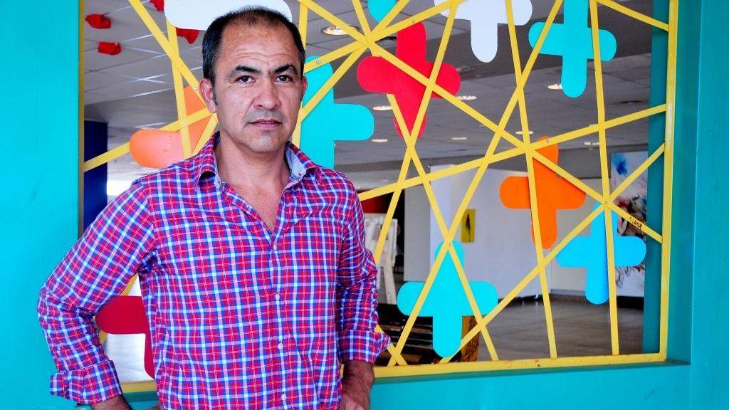 MUESTRA PICTORICA DEL ARTISTA PLASTICO MARIO LANGE, EN EL HALL DEL PALACIO MUNICIPAL