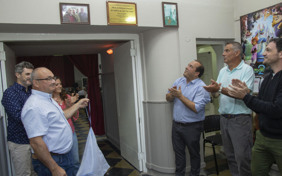 EL CINE LA LUISA DE BERUTI COMPLETAMENTE REFACCIONADO REABRIÓ LA SALA Y PROYECTÓ UNA PELÍCULA PARA EL PÚBLICO INFANTIL