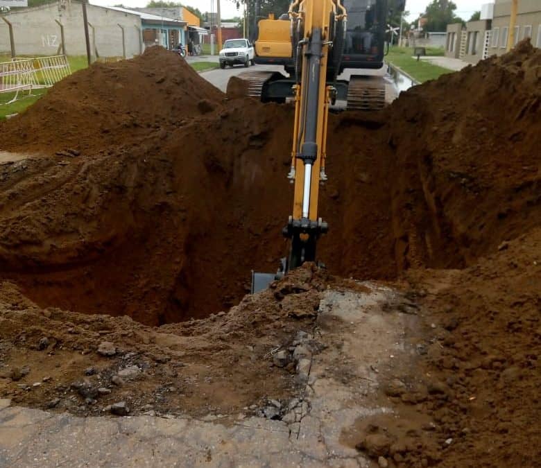 INFRAESTRUCTURA TRABAJA PARA RESOLVER LA DEPRESIÓN EN EL ASFALTO DE ANTONIO DÍAZ, ENTRE UGARTE Y FOSTER