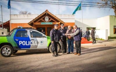 El Intendente Fernández entregó un móvil a la Subcomisaría de 30 de Agosto