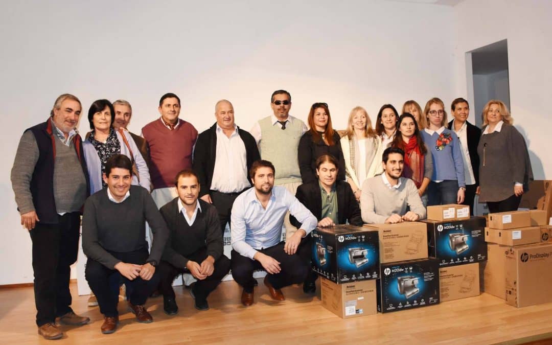 El Director Provincial del Registro de las Personas entregó equipos para las oficinas de la zona