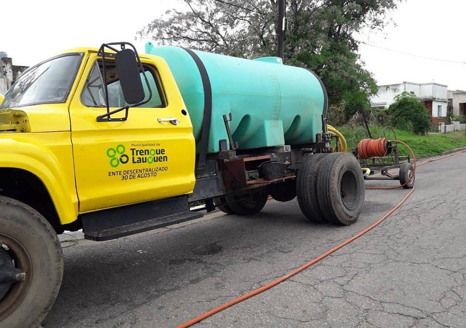 Trabajos en cloacas, veredas y espacios verdes de 30 de Agosto