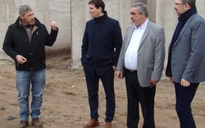 EL INTENDENTE RECORRIO LA AMPLIACION URBANA CON EL SUBADMINISTRADOR DEL INSTITUTO DE LA VIVIENDA Y EL SECRETARIO GENERAL DE GOBIERNO BONAERENSE