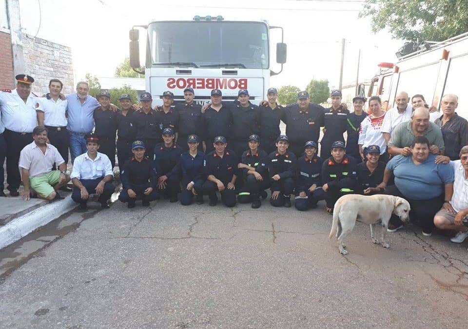 BOMBEROS VOLUNTARIOS DE DE BERUTTI INCORPORO A SU PARQUE AUTOMOTOR UN CAMION CISTERNA