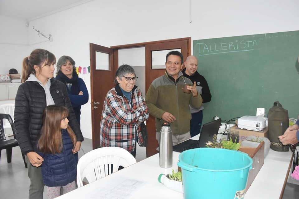 NO HUBO FERIADO PARA EL CURSO DE HUERTA FAMILIAR