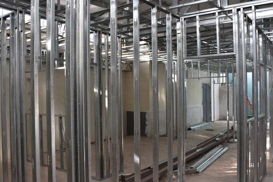 CONSTRUYEN UN NUEVO CENTRO DE ESTERILIZACIÓN EN EL HOSPITAL «PEDRO T. ORELLANA» PARA MEJORAR EL SERVICIO