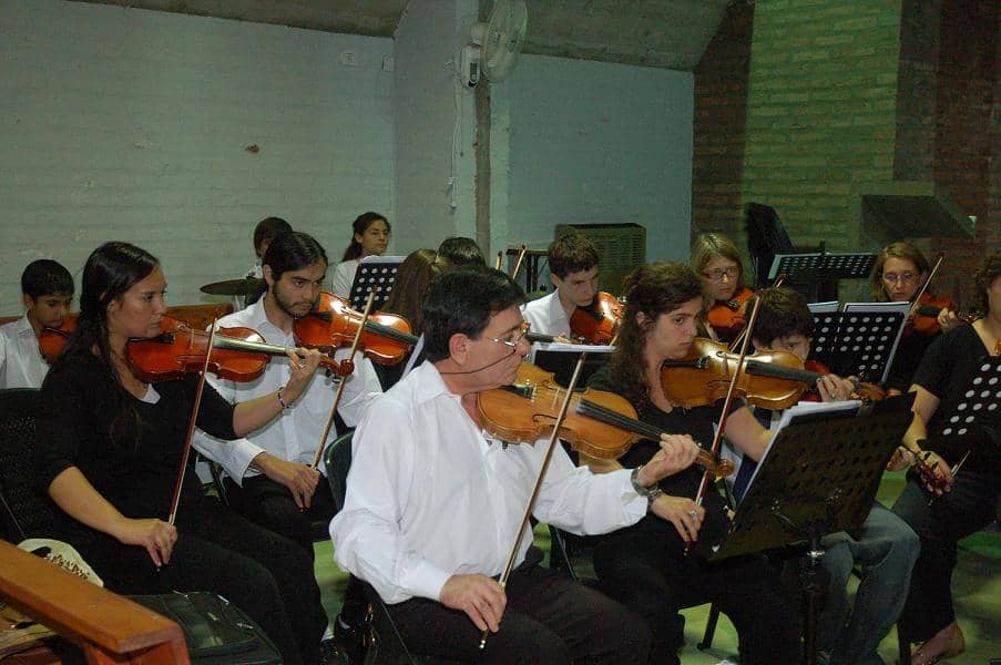 La Orquesta Sinfónica Municipal se presentó en la Capilla San Cayetano