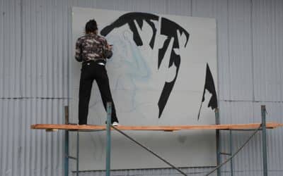 EMPEZÓ HOY EL 3º ENCUENTRO NACIONAL DE ARTE MURAL: DIEZ ARTISTAS EMPEZARON A TRABAJAR EN EL GALPÓN DE LAS MOTOS ANTIGUAS