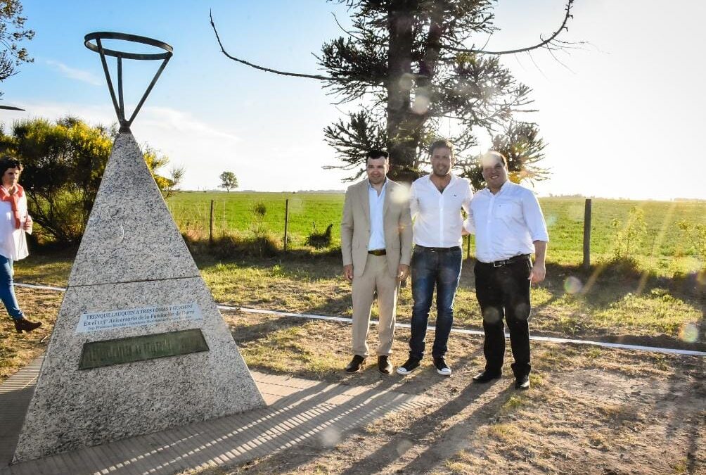 PUNTO TRIPARTITO EN GARRÉ: LUEGO DE MÁS DE 30 AÑOS, LOS TRES INTENDENTES SE REUNIERON Y DESCUBRIERON PLACAS RECORDATORIAS