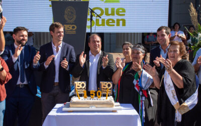 HISTÓRICO 150° ANIVERSARIO: LA COMUNIDAD ACOMPAÑÓ EL ACTO CENTRAL EN EL QUE SE ALENTÓ A SEGUIR TRABAJANDO JUNTOS POR EL CRECIMIENTO DE LA CIUDAD, Y SE PROCLAMÓ LA FORTINERA 2026, MARÍA CRISTINA CERDÁ