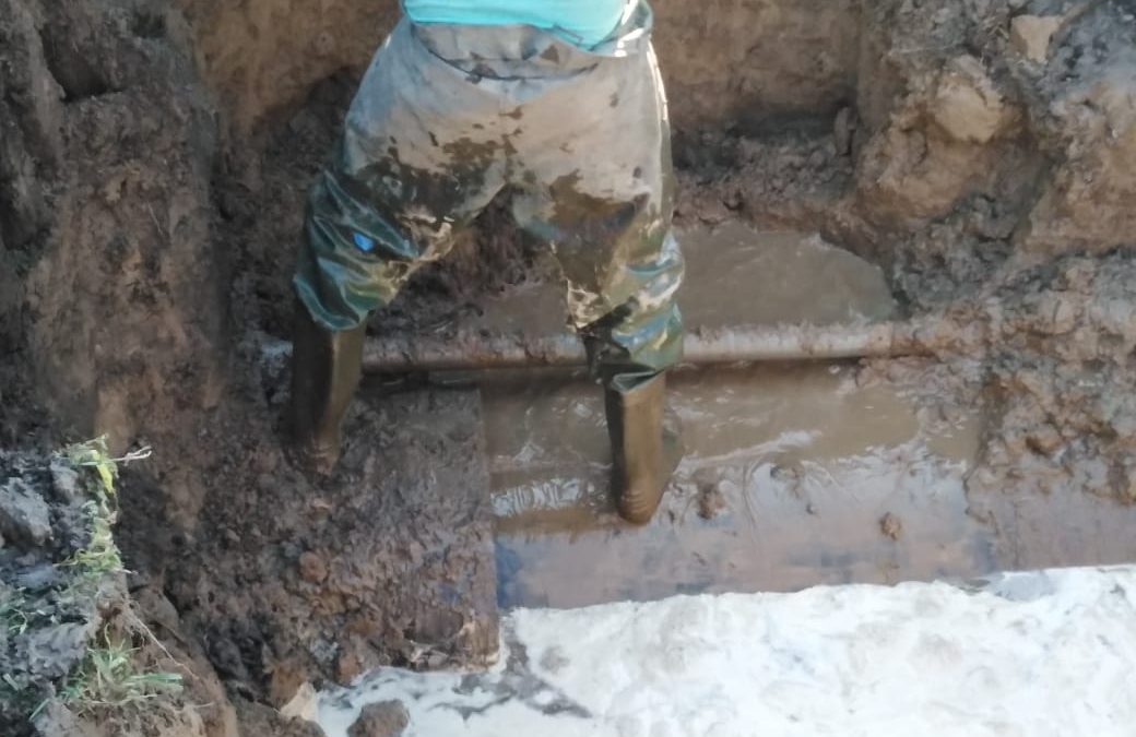 EL MUNICIPIO DEJÓ REPARADO EL ACUEDUCTO DE MARI LAUQUEN EN LA ESQUINA DE MONFERRAND Y NELSON