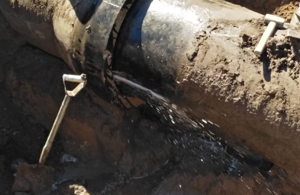 EL MUNICIPIO REALIZÓ TRABAJOS DE REPARACIÓN EN DISTINTOS TRAMOS DEL ACUEDUCTO DE MARI LAUQUEN