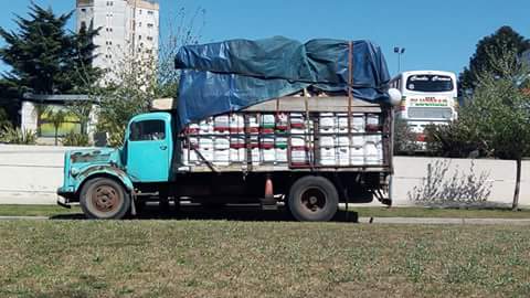 Secuestro de camión con mil bidones de agroquímicos vacíos en zona céntrica