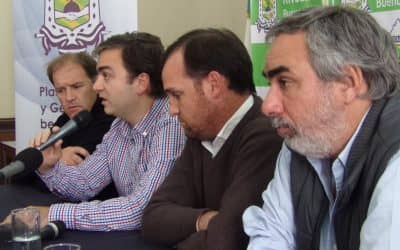 Fernández participó de una reunión técnica con funcionarios de hidráulica