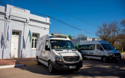 BERUTI INCORPORA UNA AMBULANCIA TOTALMENTE EQUIPADA Y UNA COMBI DE 19 ASIENTOS PARA FORTALECER LOS SERVICIOS EN LA LOCALIDAD