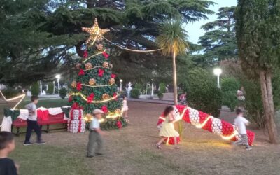 BERUTI: TALLER DE ADORNOS NAVIDEÑOS, FERIA DE ARTESANOS Y EL TRADICIONAL ENCENDIDO DEL ARBOLITO EN LA PLAZA GUAZZONE