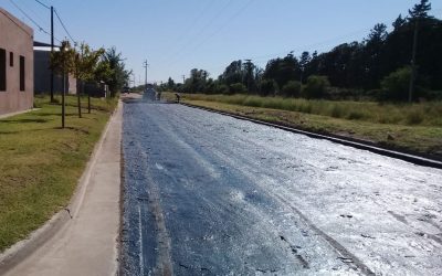 EL MUNICIPIO TERMINÓ LA OBRA DE ASFALTO EN OTRAS DOS CALLES DE LA CIUDAD CABECERA Y HOY (JUEVES) CONTINÚA CON TRABAJOS DE REPAVIMENTACIÓN