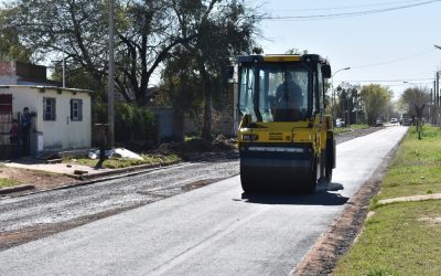FUERON ASFALTADAS OTRAS CINCO CUADRAS EN TRENQUE LAUQUEN Y TREINTA DE AGOSTO