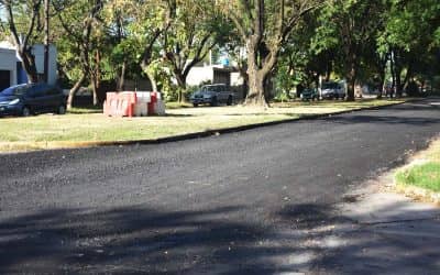 TRAS LA REPARACION POR UNA ROTURA EN LA RED DE CLOACAS, TAMBIÉN REASFALTAN PASTEUR, ENTRE PAREDES Y VIGNAU