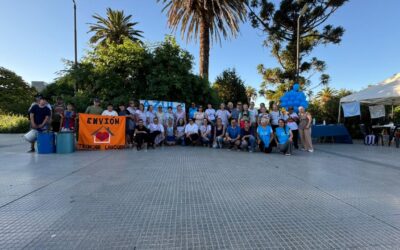 SE REALIZÓ LA CAMINATA EN PLAZA SAN MARTÍN PARA CONCIENTIZAR Y PREVENIR EL CÁNCER DE PRÓSTATA