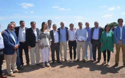 FERNÁNDEZ ACOMPAÑÓ A LA GOBERNADORA VIDAL EN EL COMIENZO DE OBRA DE LA AUTOPISTA SOBRE LA RUTA N°5