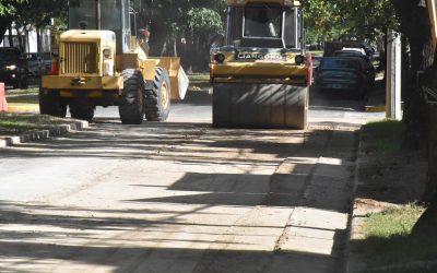 EL MUNICIPIO TRABAJA EN EL REASFALTADO DE BELGRANO, ENTRE CASTELLI Y JUAN JOSÉ PASO, Y CONTINÚA CON OBRAS EN OTRAS CALLES DE LA CIUDAD