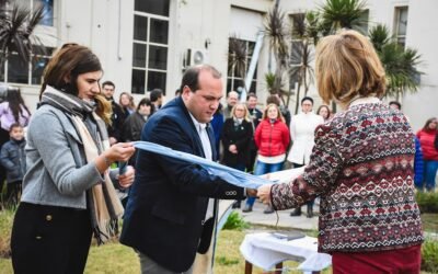 LOS ACTOS POR EL DÍA DE LA BANDERA SE INICIARON ESTA MAÑANA (JUEVES) CON LA INCINERACIÓN DE BANDERAS DE IZAR EN EL PATIO DEL PALACIO MUNICIPAL