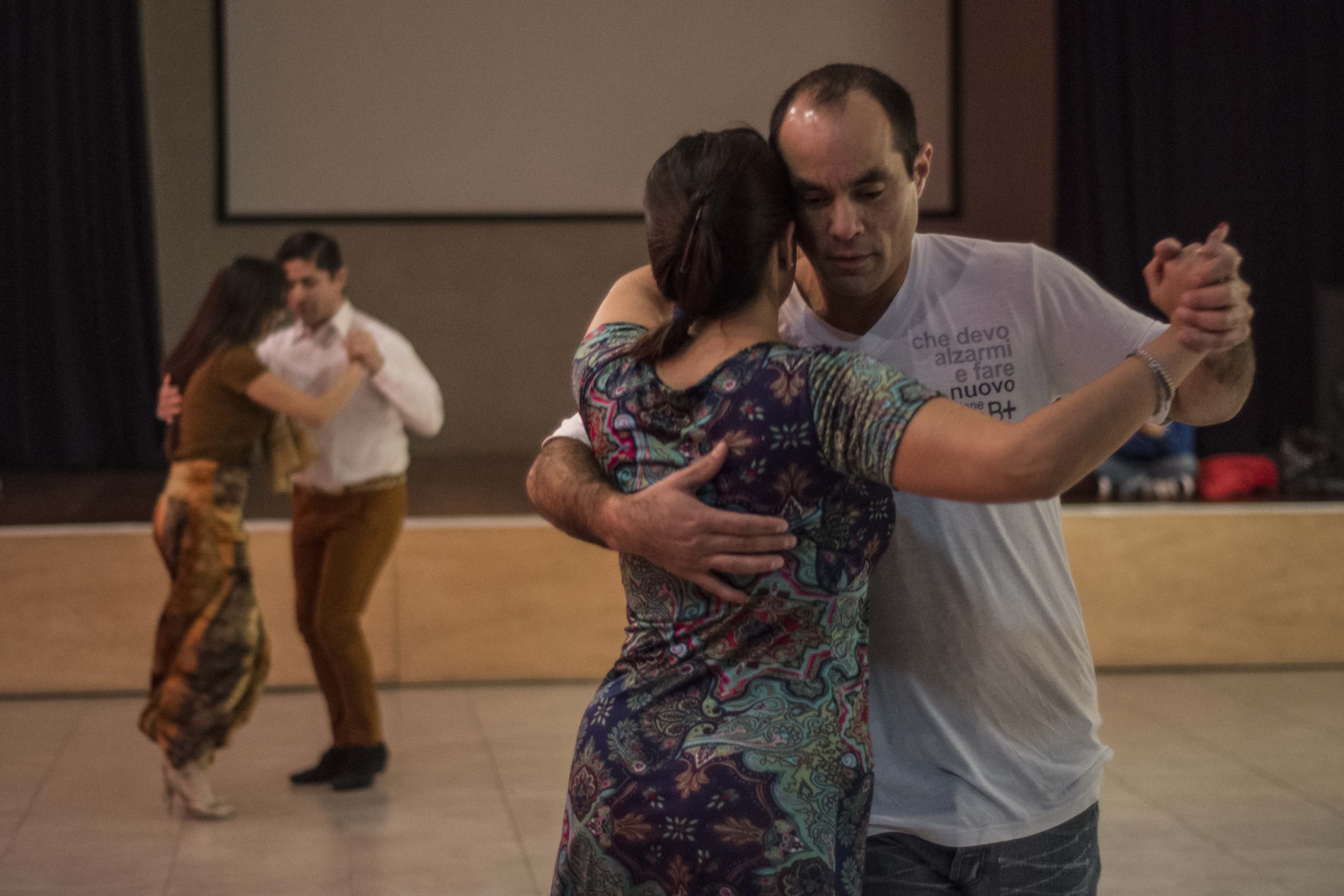 Barrios de Tango: este viernes habrá Práctica de Milonga en la Casa de la Cultura