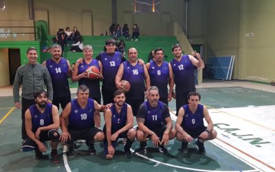 EL CLUB ATLÉTICO JORGE NEWBERY VENCIÓ AL EQUIPO DE LA ESCUELA MUNICIPAL DE BÁSQUETBOL TRENQUE LAUQUEN, EN UN AMISTOSO DISPUTADO EN SALLIQUELÓ
