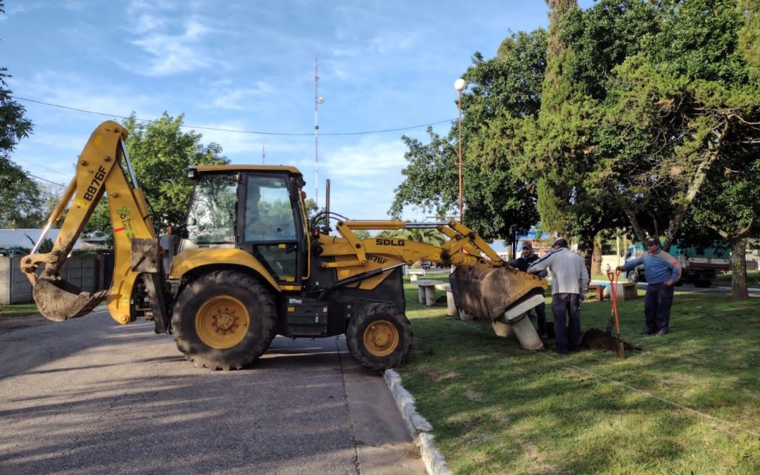 BERUTI: TRABAJOS EN LA PLAZOLETA DEL BARRIO SANTA CLOTILDE Y RECAMBIO DE LUMINARIAS EN LA ZONA DE LA BICISENDA