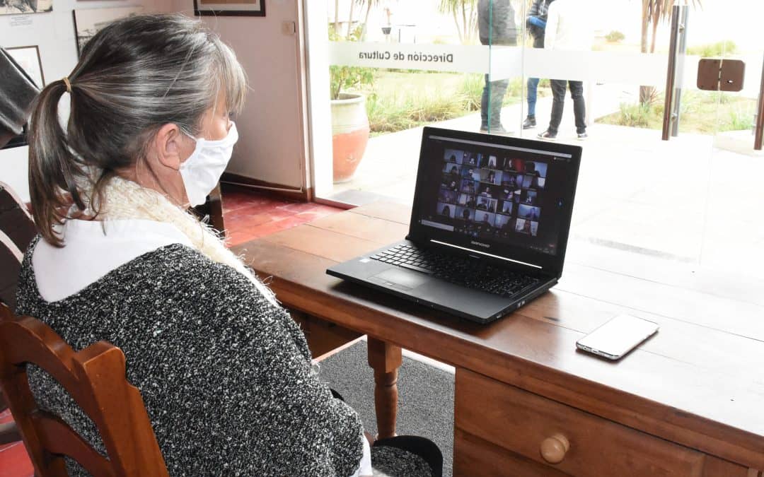 PROGRAMAS,  PROPUESTAS Y EL NUEVO PARADIGMA QUE IMPONE EL COVID-19, EN UNA REUNIÓN VIRTUAL CON EL MINISTRO DE CULTURA DE LA CIUDAD DE BUENOS AIRES