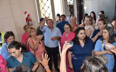 EL INTENDENTE RECOULAT Y TRABAJADORES MUNICIPALES COMPARTIERON ESTE MEDIODÍA (VIERNES) EL TRADICIONAL BRINDIS DE FIN DE AÑO