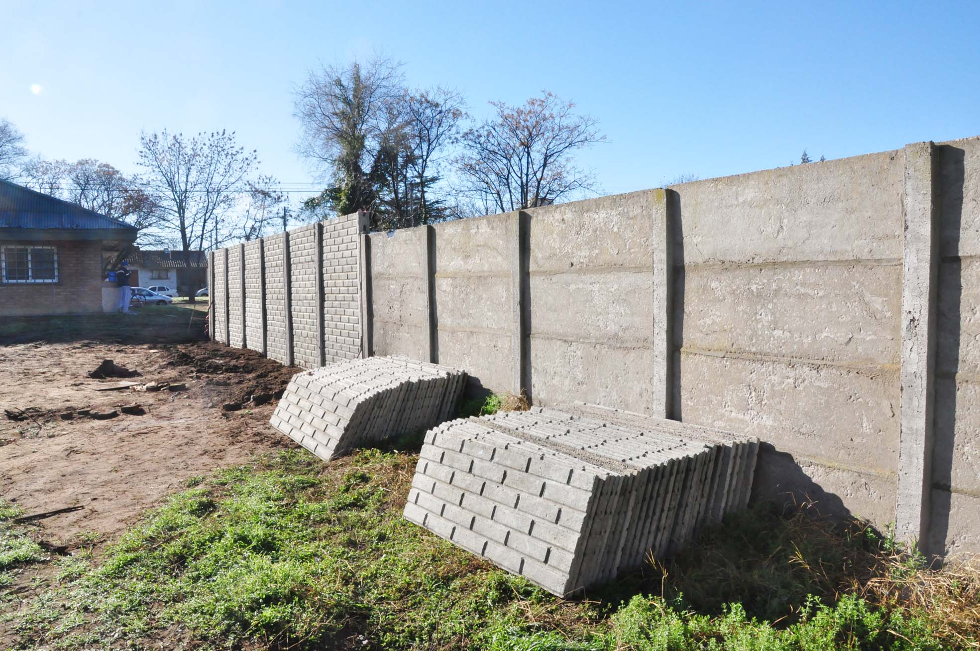 El Municipio coloca tapiales en el CAPS Ameghino