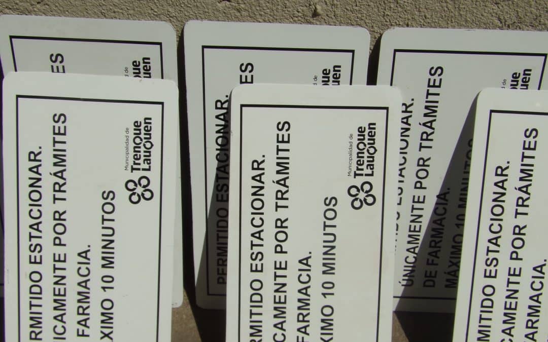 El Municipio realizó la cartelería del estacionamiento permitido en Farmacias