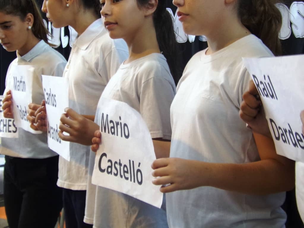 Acto de nominación de la plazoleta de Barrio Parque