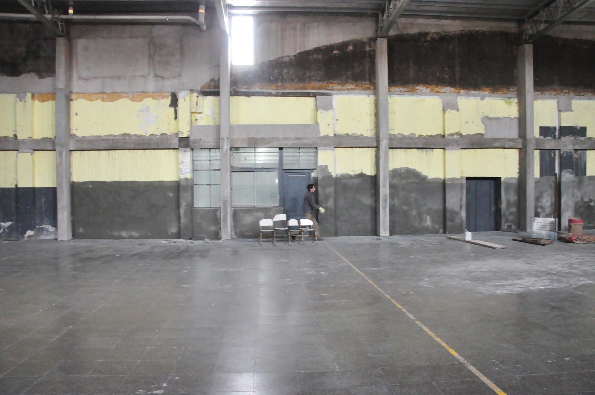 El Municipio trabaja en el gimnasio del CEF 18