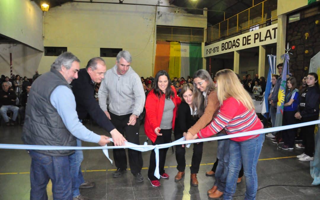 Se reinauguró hoy el gimnasio del CEF 18