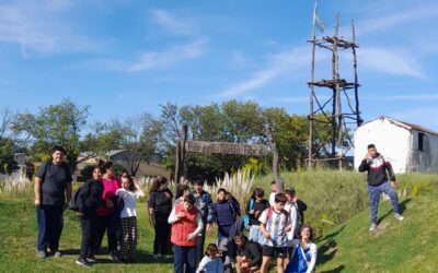 ALUMNOS/AS DEL CENTRO DE FORMACIÓN INTEGRAL Y TURISTAS EXTRANJEROS RECORRIERON EL MUSEO HISTÓRICO REGIONAL