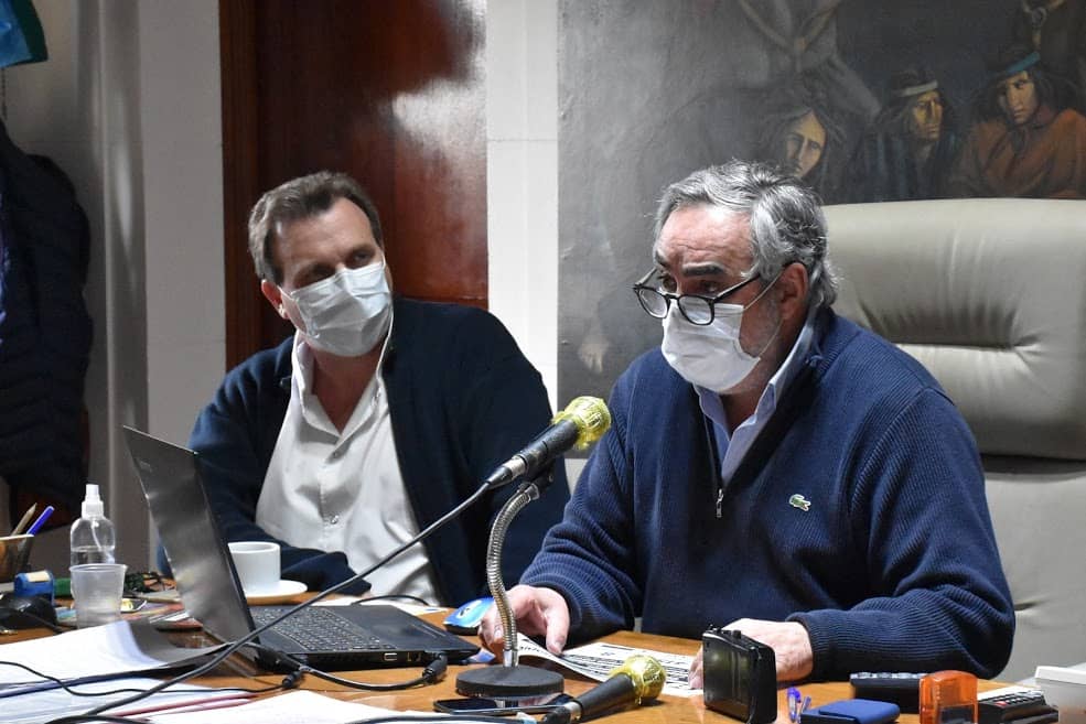 FERNÁNDEZ: “CUIDEMOS AL PERSONAL DE SALUD, NECESITO QUE PIENSEN EN ELLOS Y COMPRENDAN EL ESFUERZO QUE TODOS ESTÁN HACIENDO”.