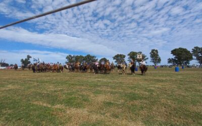 SE REALIZÓ LA CABALGATA DESDE TRENQUE LAUQUEN A BERUTI, UNA LINDA JORNADA PARA CELEBRAR LA TRADICIÓN