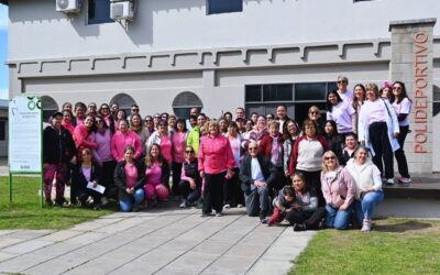 OCTUBRE ROSA: SE REALIZÓ UNA CAMINATA SIMBÓLICA PARA PROMOVER LA PREVENCIÓN Y LA DETECCIÓN TEMPRANA DEL CÁNCER DE MAMA