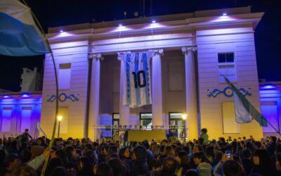 LA CAMISETA GIGANTE DE LA SELECCIÓN NACIONAL PODRÁ SER FIRMADA POR LA COMUNIDAD