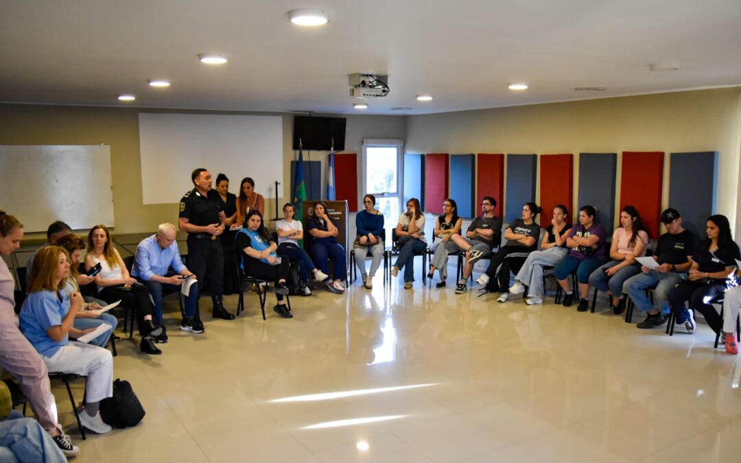 CAPACITACIÓN EN EL HOSPITAL MUNICIPAL SOBRE EL PROTOCOLO PARA MUJERES VÍCTIMAS DE LESIONES Y ABUSOS SEXUALES