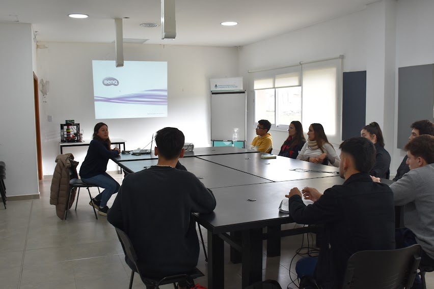 “CENSO DE ARBOLADO URBANO”: COMENZÓ HOY (LUNES) LA CAPACITACIÓN A LOS ESTUDIANTES DE LA UTN QUE HARÁN EL RELEVAMIENTO