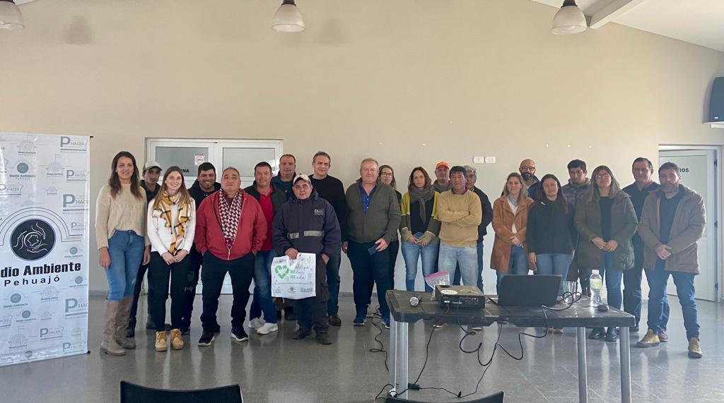 EL MUNICIPIO PARTICIPÓ DE UNA JORNADA DE CAPACITACIÓN SOBRE PODA Y ARBOLADO PÚBLICO ORGANIZADA POR DESARROLLO AGRARIO DE PROVINCIA