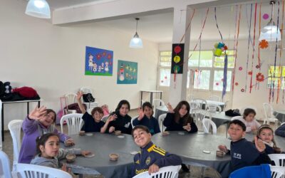 CASA DEL NIÑO SE LLENÓ DE FLORES Y COLORES PARA RECIBIR LA PRIMAVERA