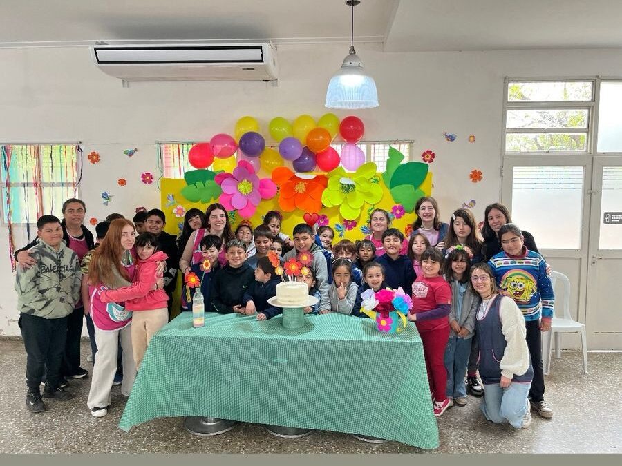 SE FESTEJARON LOS CUMPLEAÑOS DEL MES DE SEPTIEMBRE EN CASA DEL NIÑO CON MUCHA ALEGRÍA Y ESPÍRITU PRIMAVERAL