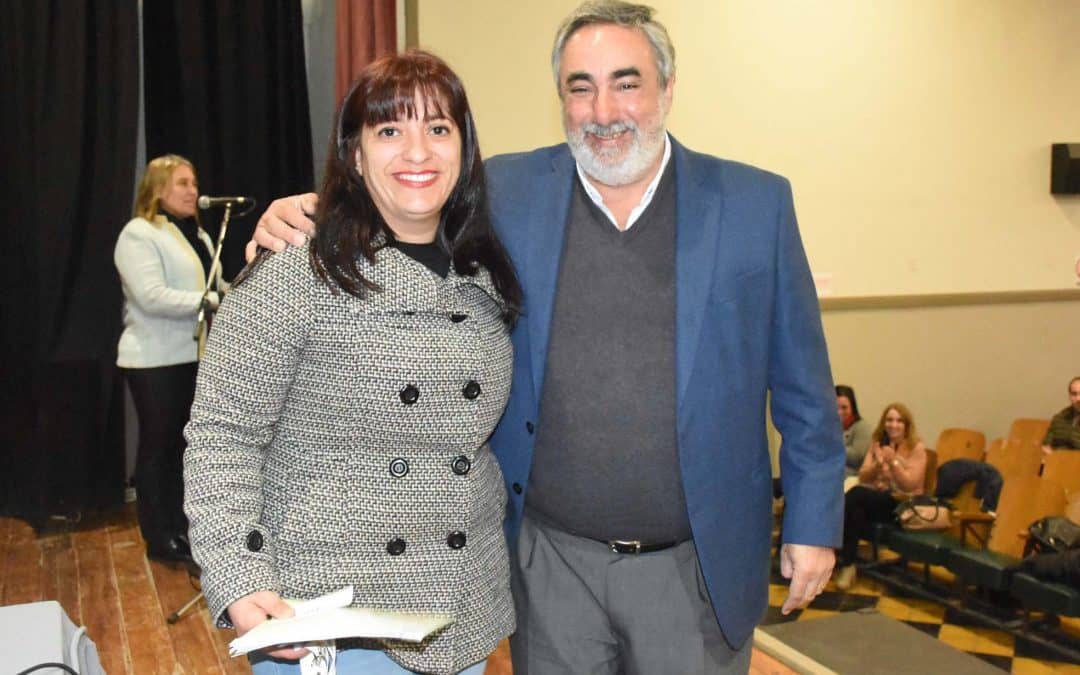 FERNÁNDEZ: «NOSOTROS CUMPLIMOS UN COMPROMISO Y DIEZ FAMILIAS CUMPLIERON UN SUEÑO»