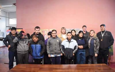 Asistentes del Centro de Día recorrieron la muestra que se expone en Cultura