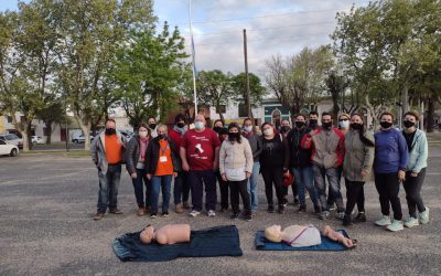 DÍA MUNDIAL DEL CORAZÓN: INTEGRANTES DE DEFENSA CIVIL BRINDARON UNA CHARLA ABIERTA A LA COMUNIDAD SOBRE TÉCNICAS DE REANIMACIÓN PULMONAR